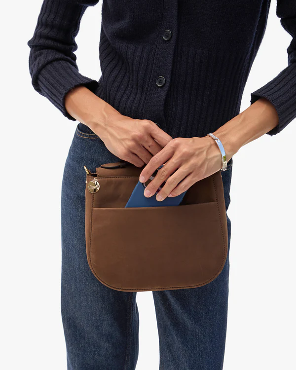 Turnlock Louis w/ Top Handle 5